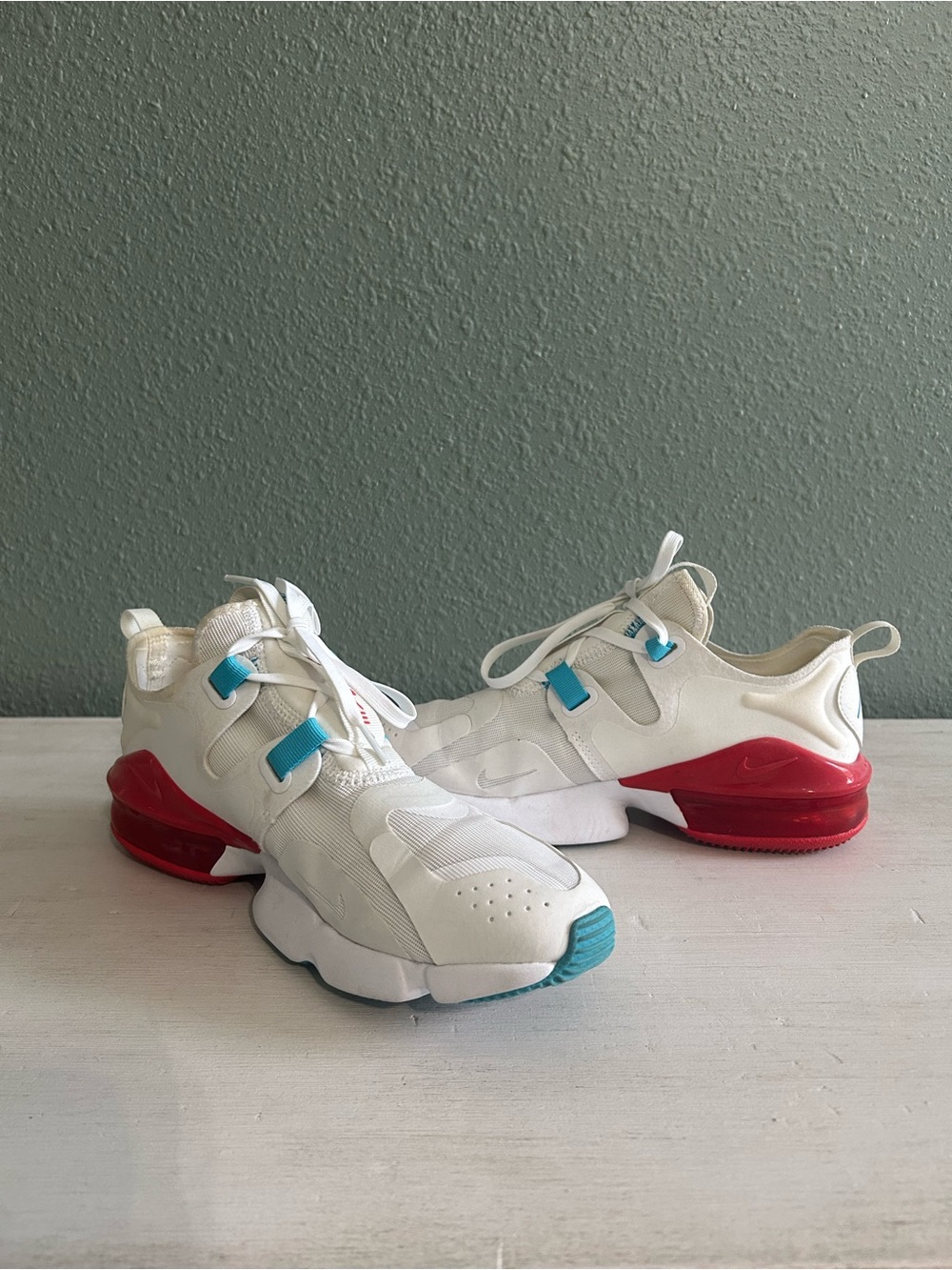 Nike Air Max Infinity Running Shoes White/Red/Blue Women's Size 8.5